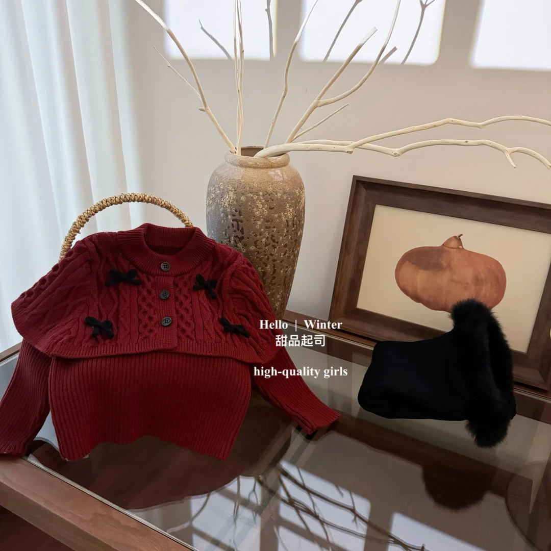 【甜品起司】女宝宝蝴蝶结针织衫叠穿披肩斗蓬上衣毛毛边微喇裤套装