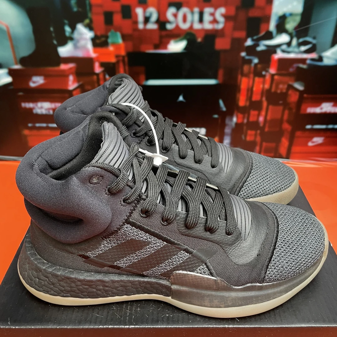 40.5码 中古 阿迪达斯 Marquee Boost 篮球鞋  黑色 无盒
