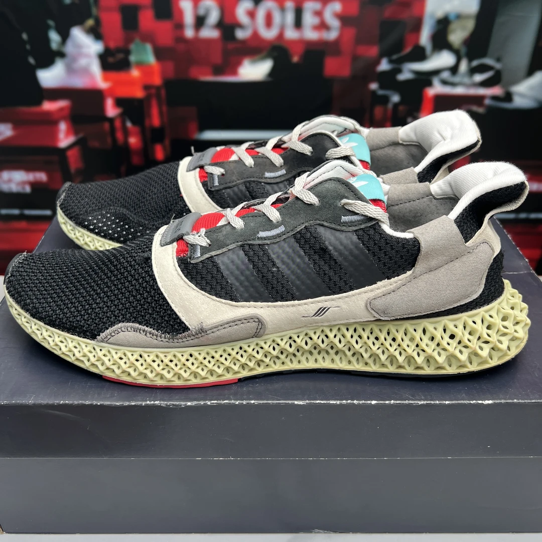 44码 阿迪达斯 ZX4000 4D  运动休闲鞋 黑白红 公价2410