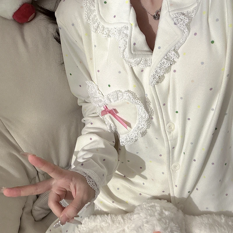 韩版带胸垫花边彩色波点德绒睡衣女秋冬珊瑚绒加厚保暖ins家居服