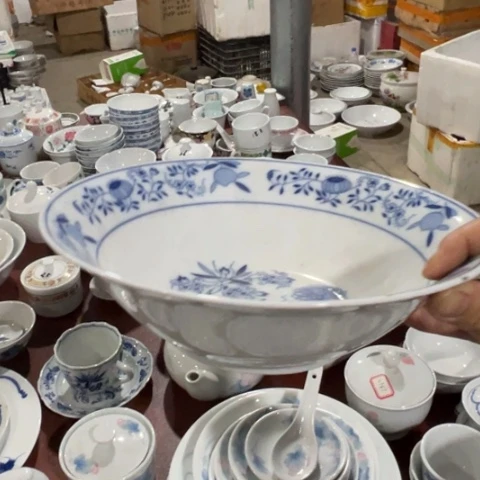 醴陵高温瓷微瑕23厘米