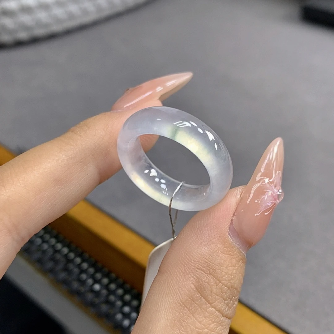 13圈口 天然缅甸A货翡翠 高冰种白冰飘绿花戒圈