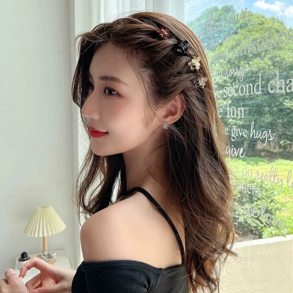 半岛弥音2025年立体透明花朵小抓夹刘海夹发饰网红新款前额碎发夹