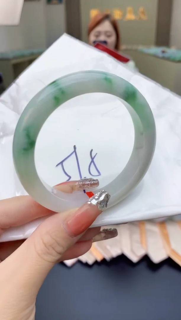 【闪购商品】翡翠手镯未镶嵌0631542280