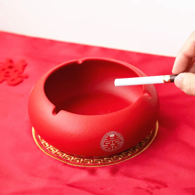 婚庆大红色烟灰缸创意个性家用客厅装饰结婚用品陶瓷礼物婚房布置