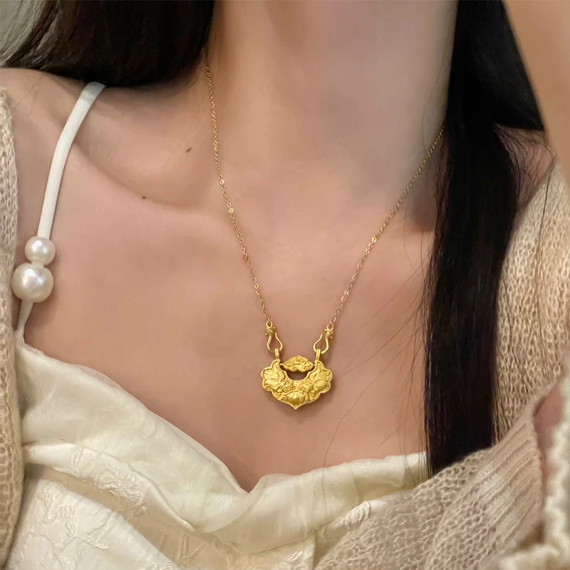 铜合金项链 古风平安锁项链女轻奢复古锦鲤设计高级感如意锁气质