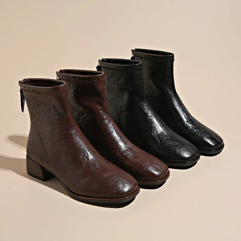 34-43码大码圆头瘦瘦靴短靴女秋冬季粗跟小踝靴英伦风马丁靴单靴