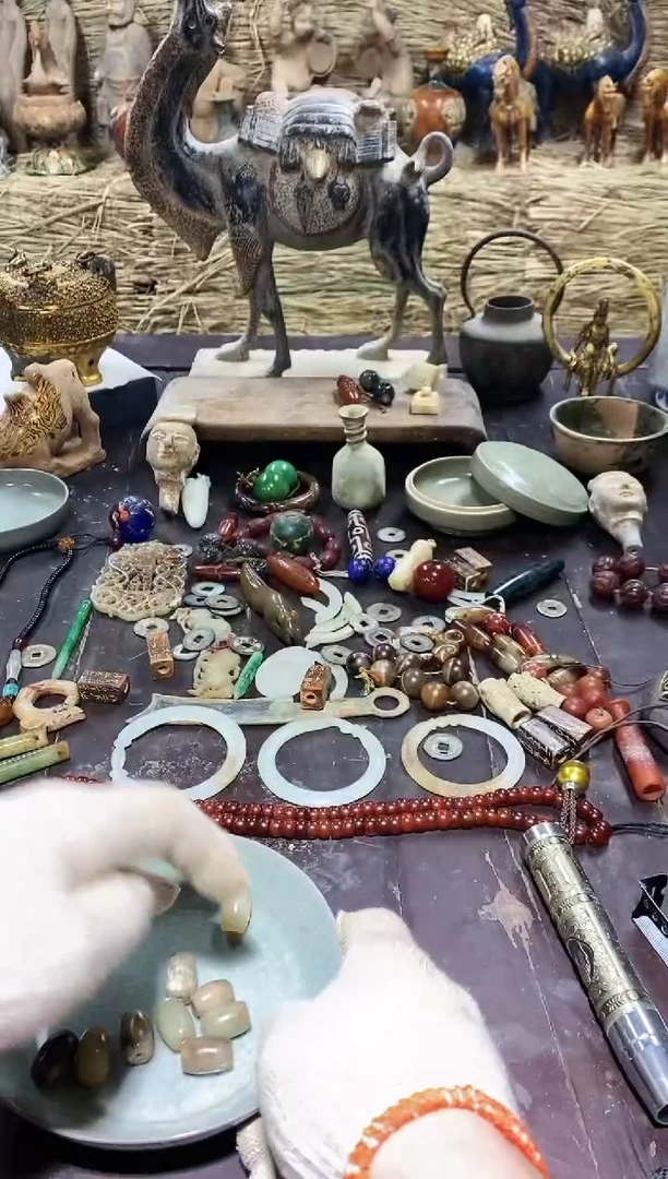 【闪购商品】密胺摆件瓷