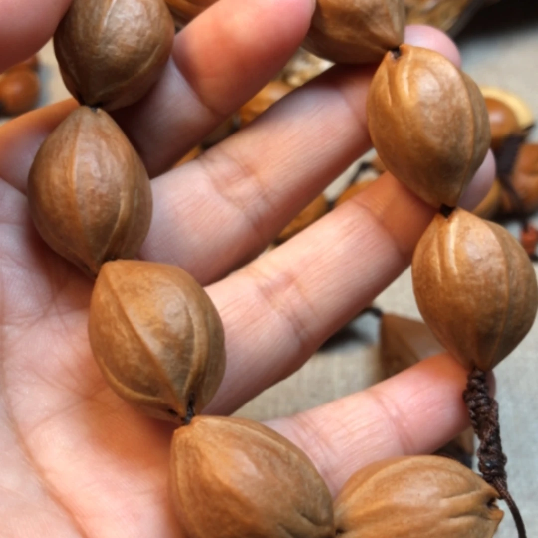 【闪购商品】木质核雕乐**呵