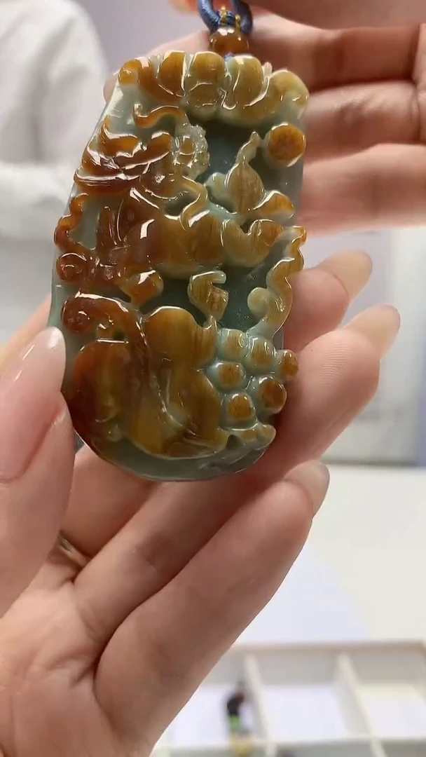 【闪购商品】定制翡翠未镶嵌5028DD-毛货吊坠259