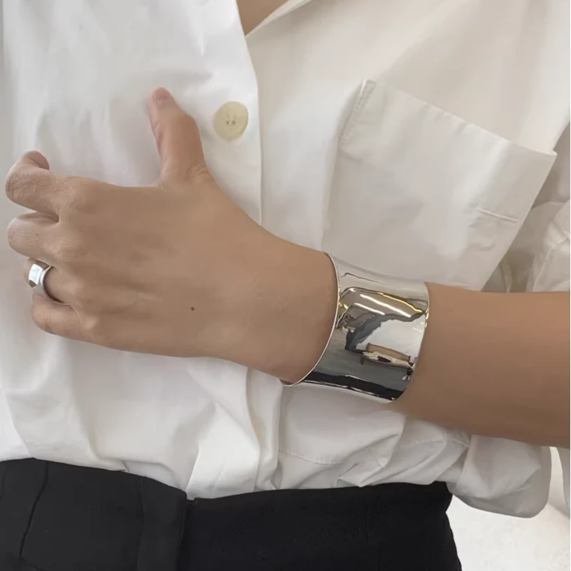 铜合金手镯 弧形宽版光面开口手镯轻奢高级感夸张手环臂环手饰潮