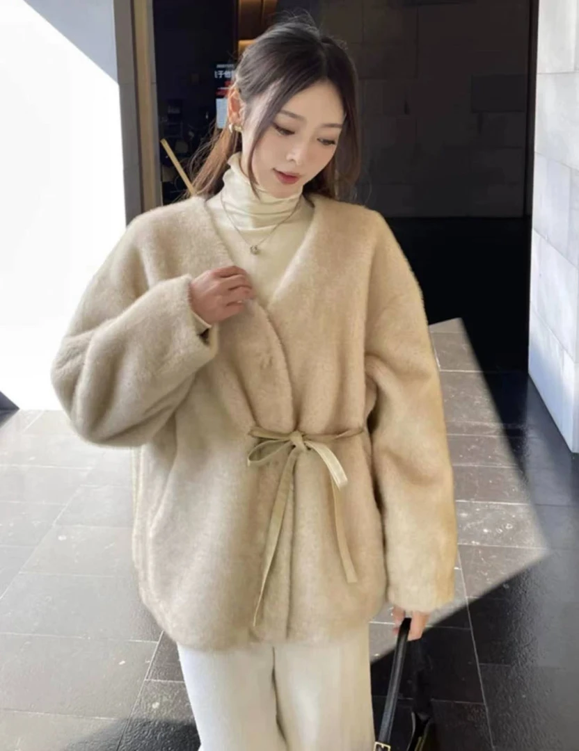 海宁外套短款2025秋冬时尚立领冬季中长款女款网红圆领韩版新款