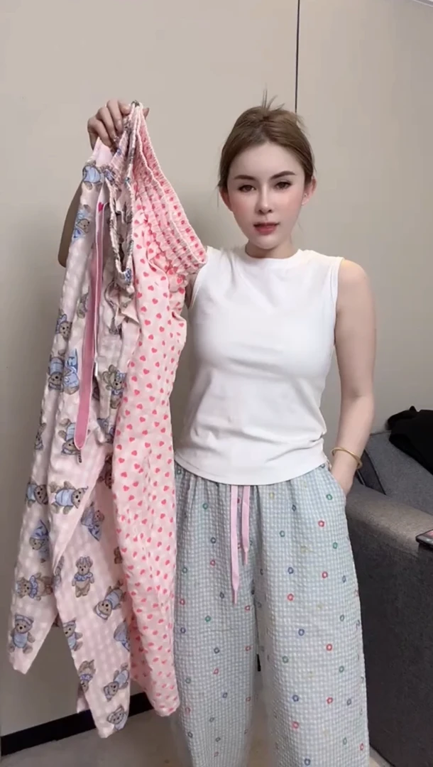 律动莫兰迪欧货2025春夏新款时髦减龄宽松阔腿卡通直筒休闲长裤女