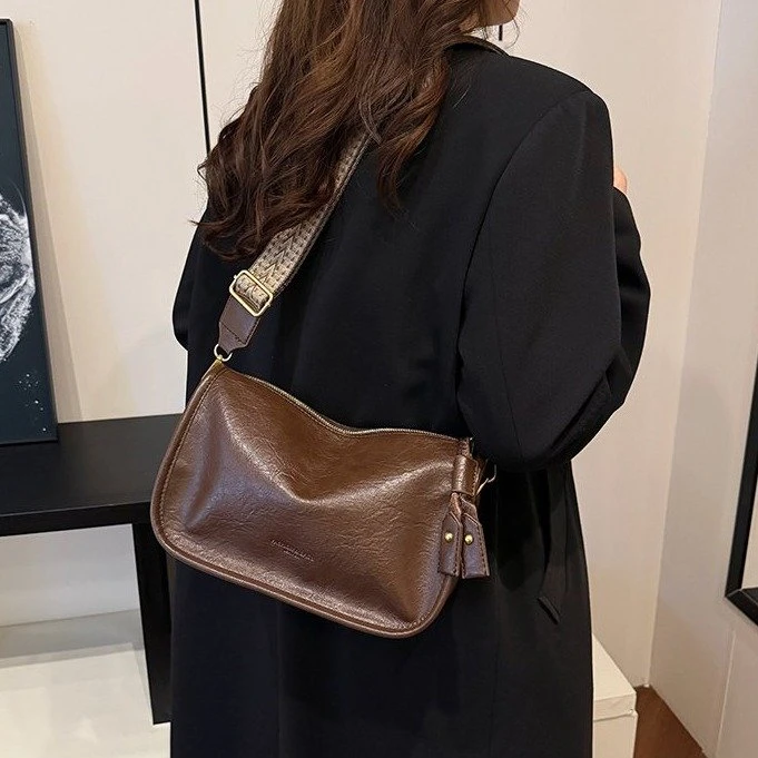 美拉德复古包包女2024新款网红爆款托特包小众时尚百搭单肩斜挎包