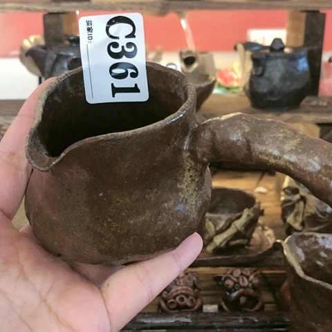 木有一点点的小姐姐