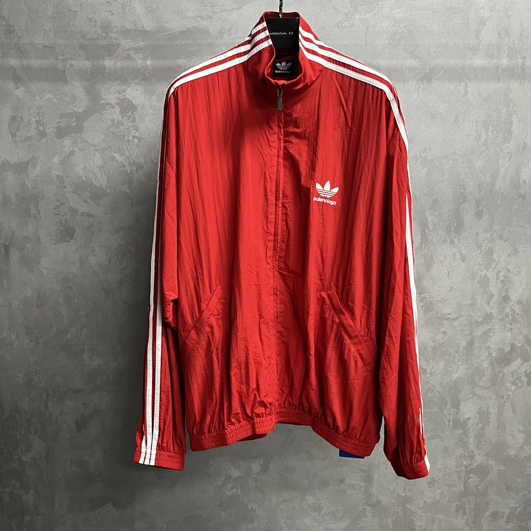 balenciaga adidas红色刺绣图案logo冲锋衣夹克 2/3/未使用