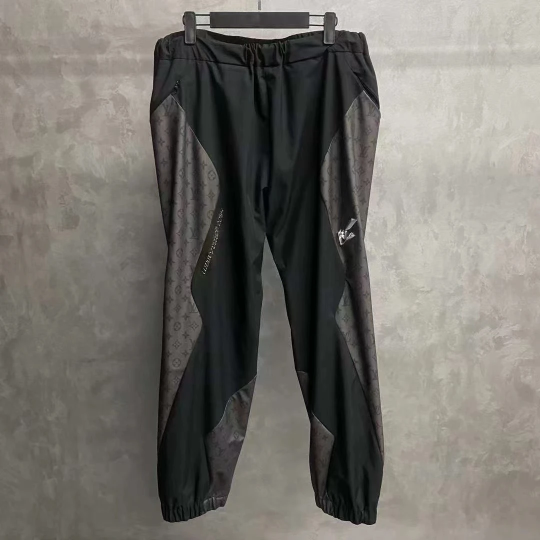 louis vuitton 黑色2054热感拼接满logo卫裤 /44/未使用