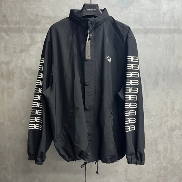 balenciaga 黑色锁扣印花图案logo冲锋衣夹克外套/34/未使用