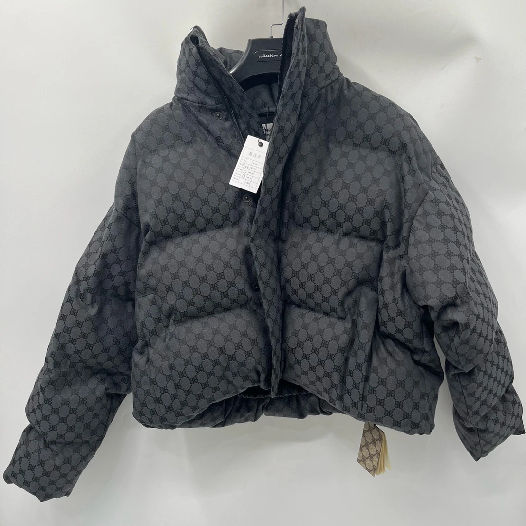 balenciaga gucci黑色满印图案logo羽绒服 /38/未使用