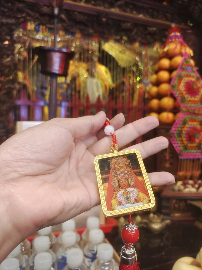 湄洲妈祖描金双面唐卡车挂合金高档车载挂件民族风随身项链红色