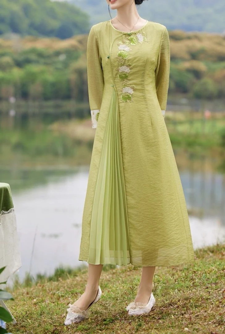 藏月夏款浮力连衣裙炸