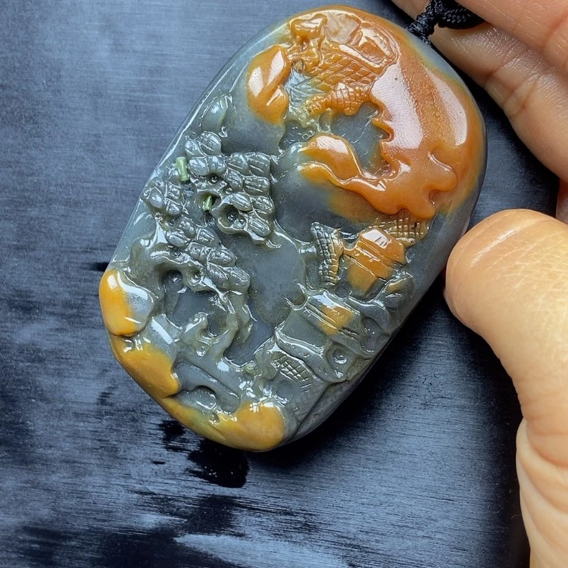 【闪购商品】石英质玉(黄龙玉)颈饰未镶嵌