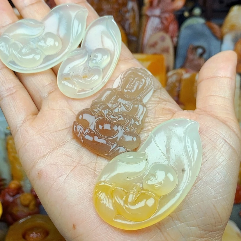 【闪购商品】石英质玉（黄龙玉）颈饰未镶嵌