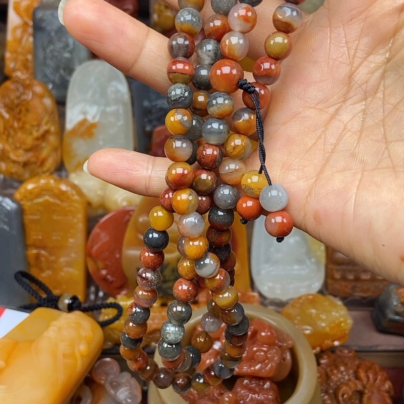 【闪购商品】石英质玉(黄龙玉)颈饰未镶嵌
