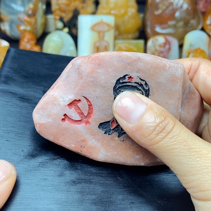 【闪购商品】石英质玉(黄龙玉)颈饰未镶嵌