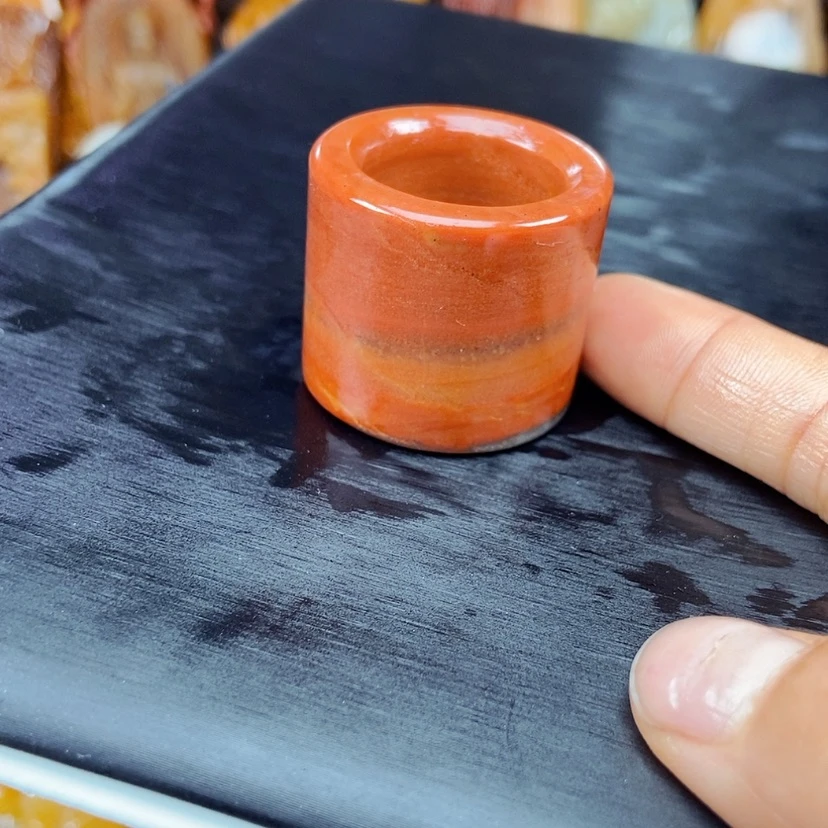 【闪购商品】石英质玉(黄龙玉)颈饰未镶嵌