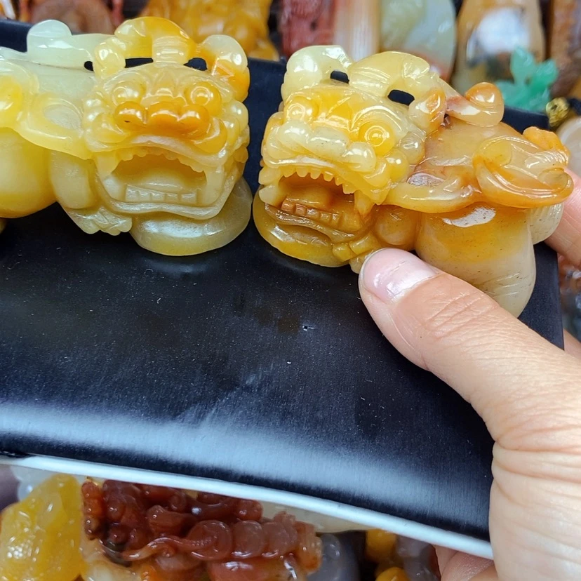 【闪购商品】石英质玉(黄龙玉)颈饰未镶嵌