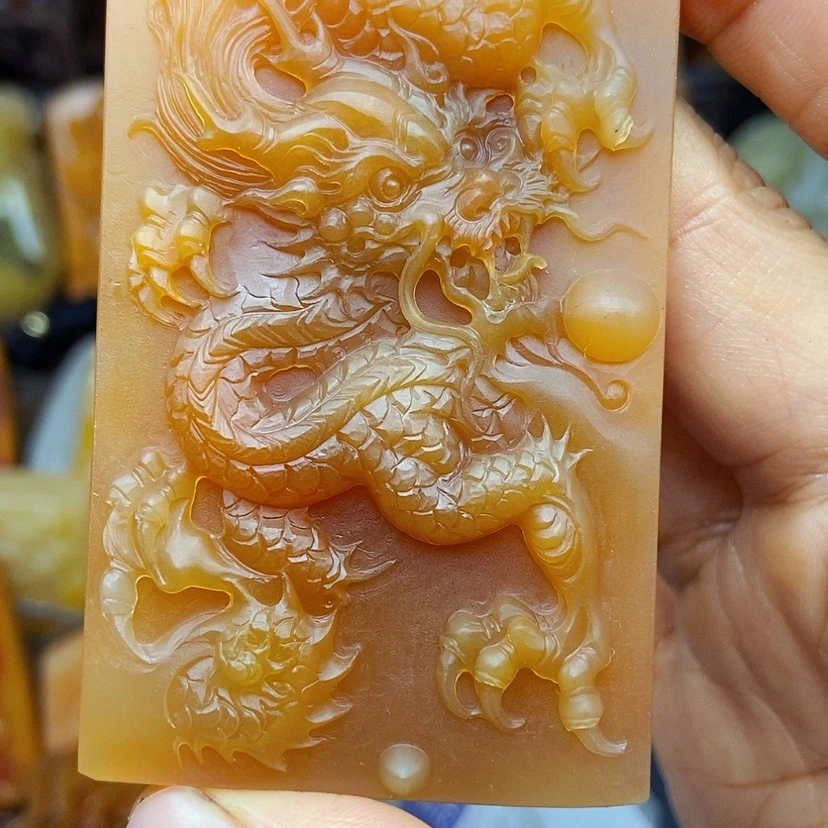 【闪购商品】石英质玉(黄龙玉)颈饰未镶嵌