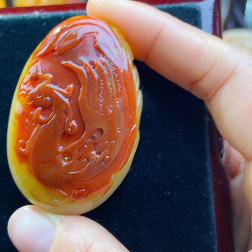 【闪购商品】石英质玉(黄龙玉)颈饰未镶嵌