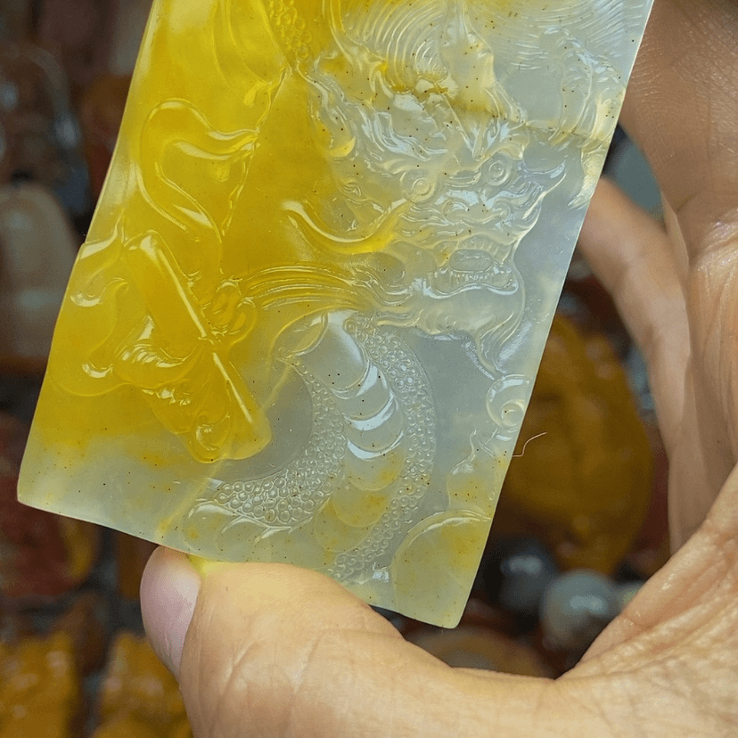 【闪购商品】石英质玉（黄龙玉）颈饰未镶嵌