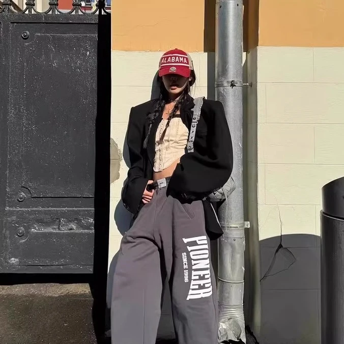 韩好甜WARDEN EDGE 黑色羊毛西装女冬阔版垫肩小个子短款毛呢外套