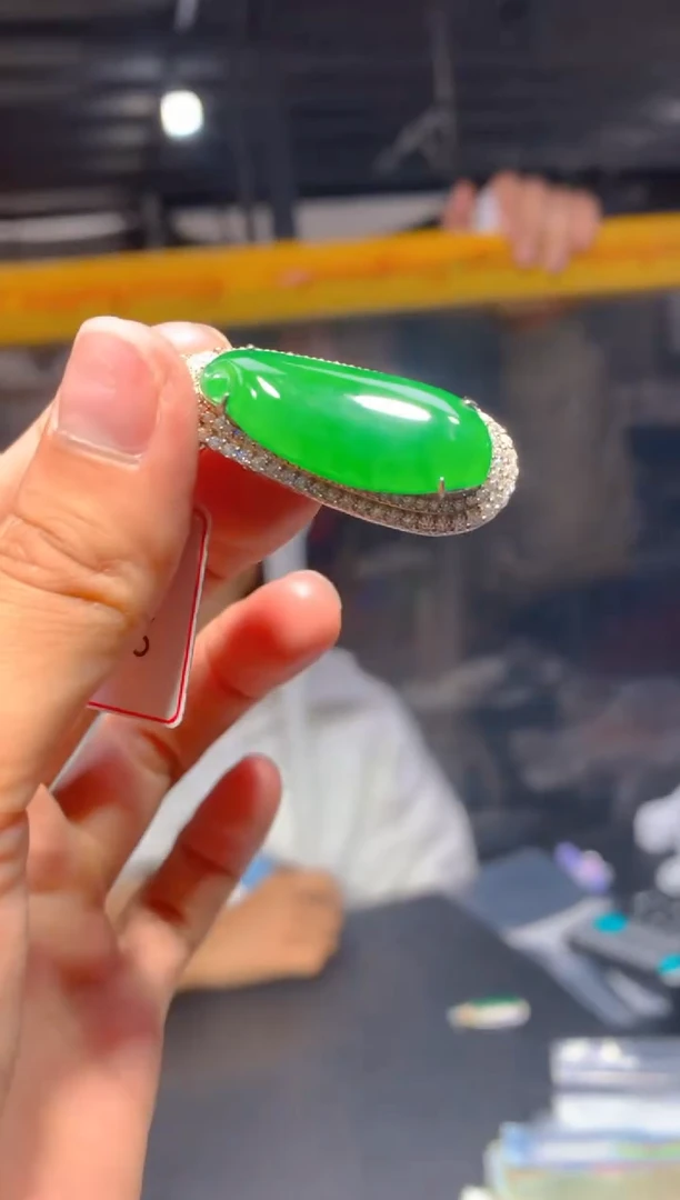 【闪购商品】定制翡翠未镶嵌80定制翡翠.多样性发货(发其一)