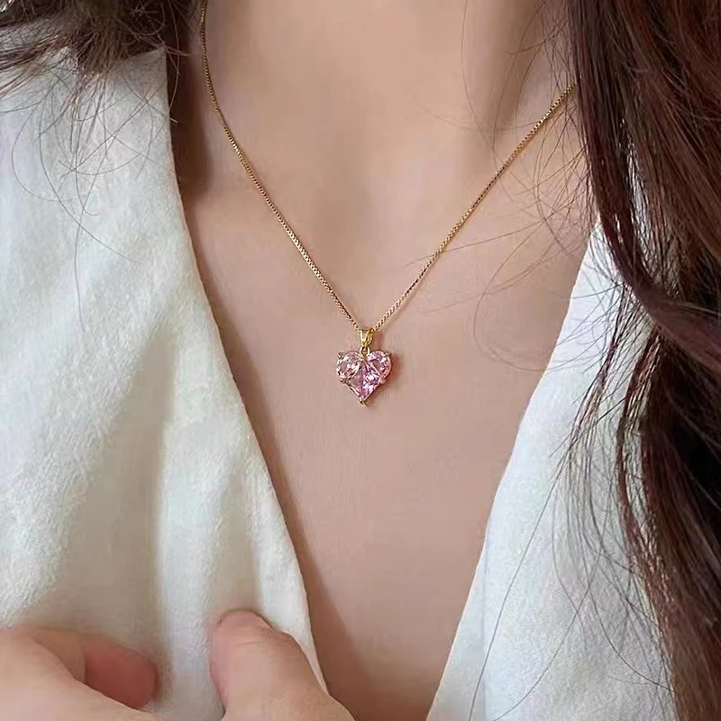 钛钢项链  粉色爱心锁骨链设计感轻奢小众