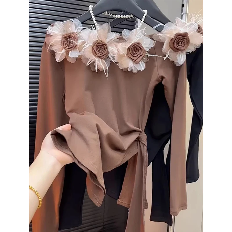 美式辣妹一字领露肩长袖T恤衫秋季新款立体花朵修身显瘦百搭上衣