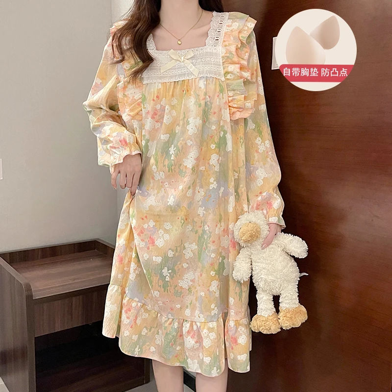 长袖睡裙女款2024新款春秋季花边浮雕彩绘带胸垫休闲可外穿家居服