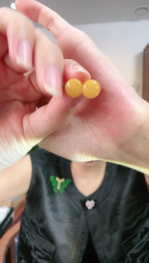 【闪购商品】蜜蜡裸石银S925镶嵌耳钉