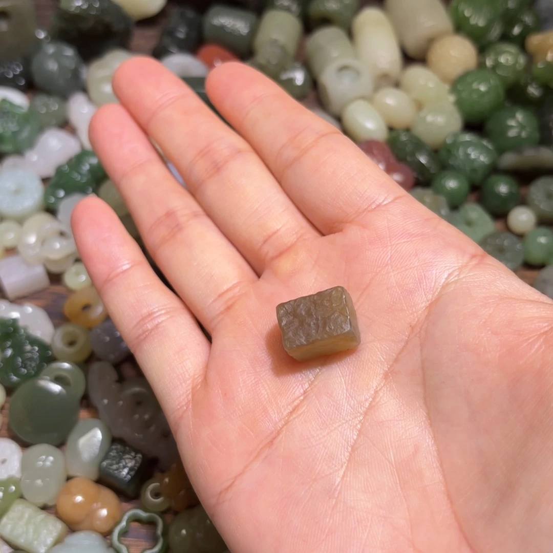 和田玉珠宝半成品未镶嵌