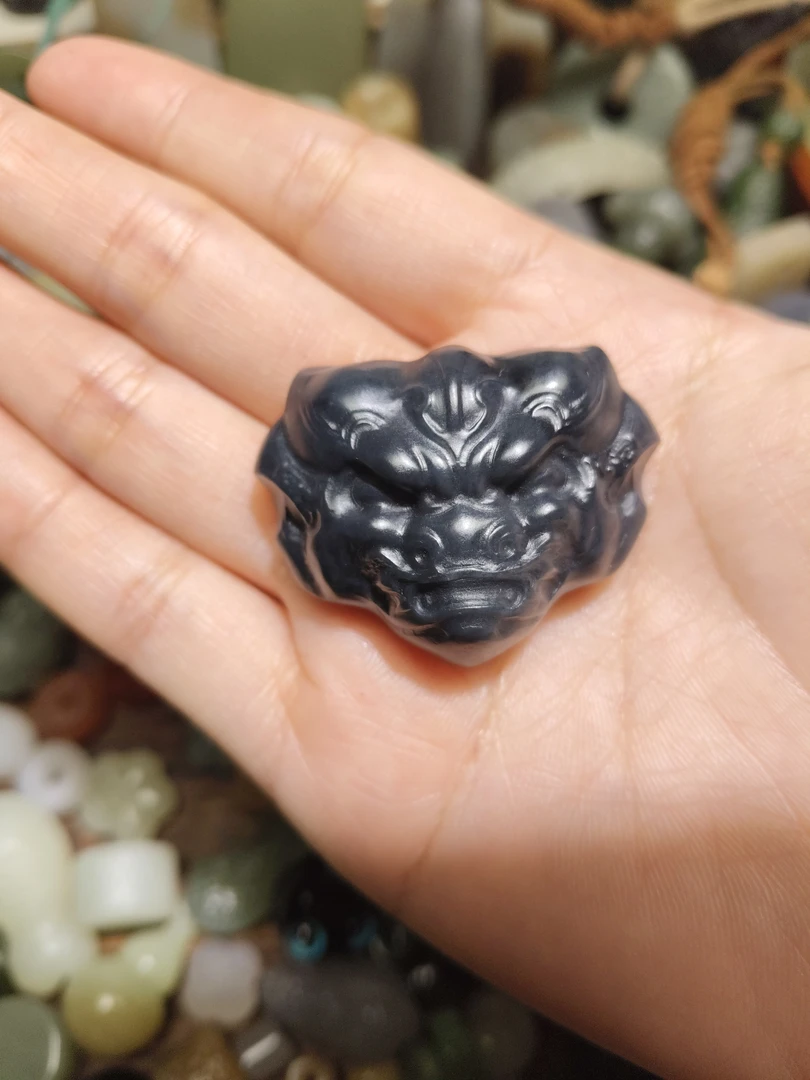 和田玉清花兽面牌子