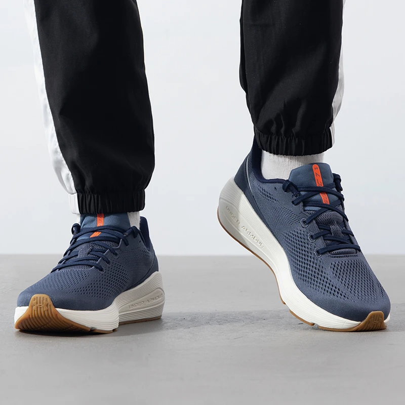 【达人专属】安德玛跑步鞋男鞋2025轻便运动鞋缓震训练鞋 3028002