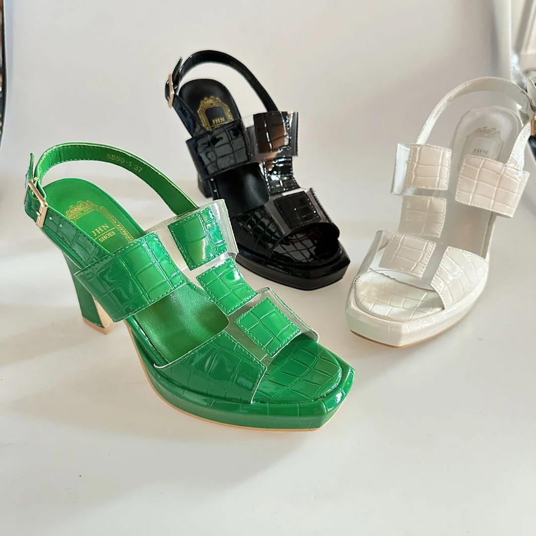 5550-1时尚百搭夏季时装粗跟凉鞋