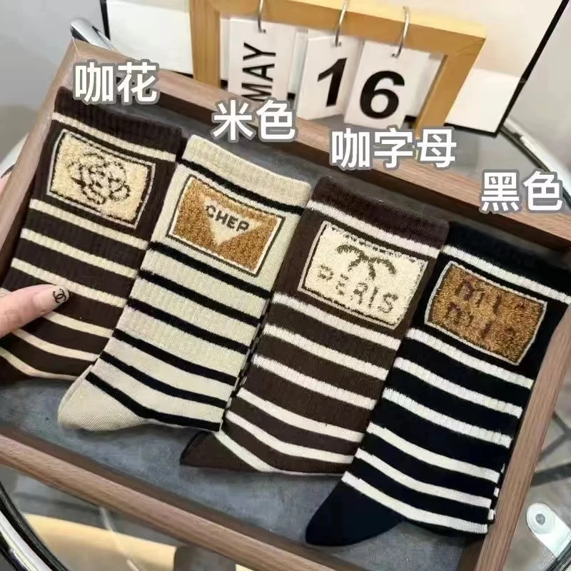 袜子女长筒秋冬厚款纯棉外穿洋气可爱字母高腰条纹袜网红爆款