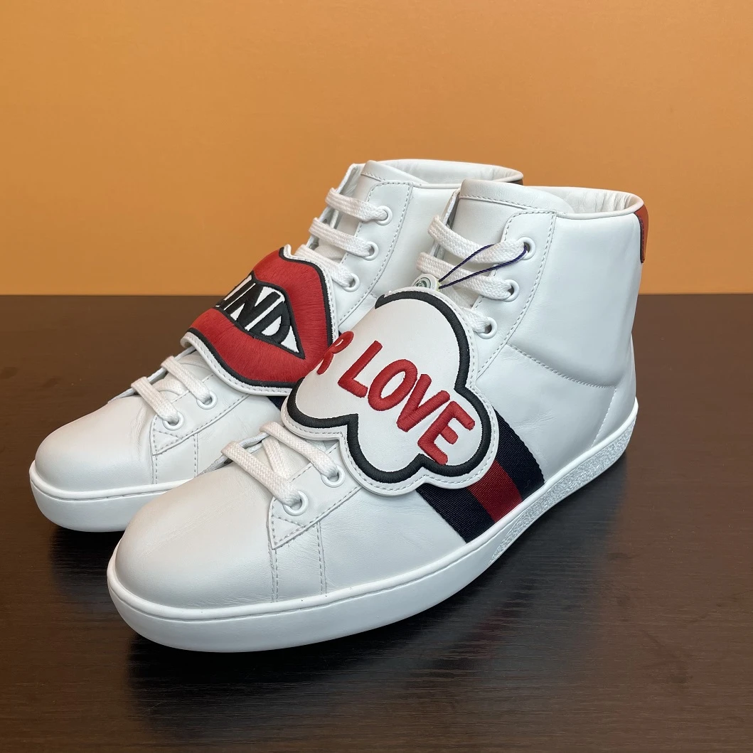 99新  GUCCI ACE 板鞋 高帮 红唇刺绣贴布  TP004716