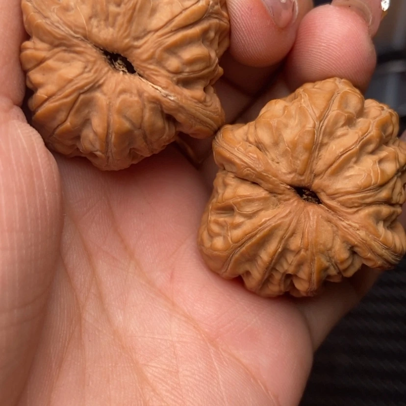 【闪购商品】文玩核桃吊坠差****。
