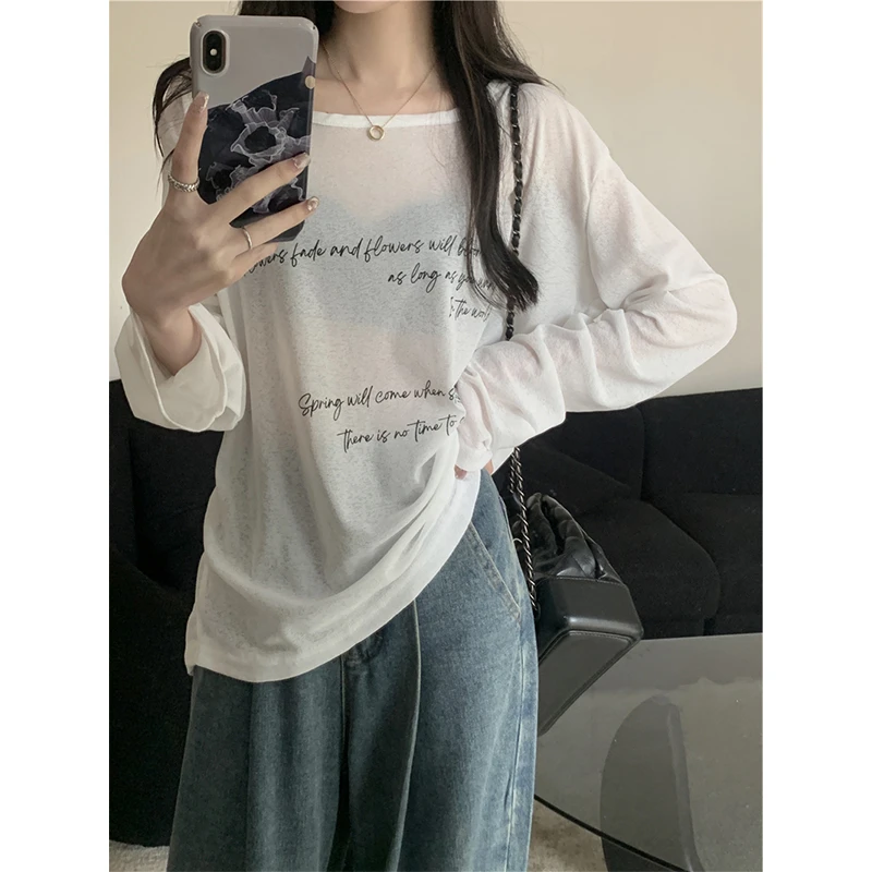 梦优莱字母印花防晒罩衫上衣女夏季性感圆领宽松显瘦大码长袖T恤