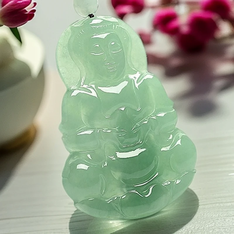 精雕翡翠玉观音吊坠男女款大号观音新款玉吊坠高档送礼送男友礼物