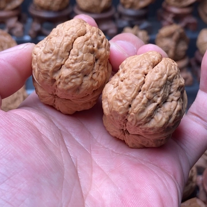 桃核把件陨石龙脊……铁